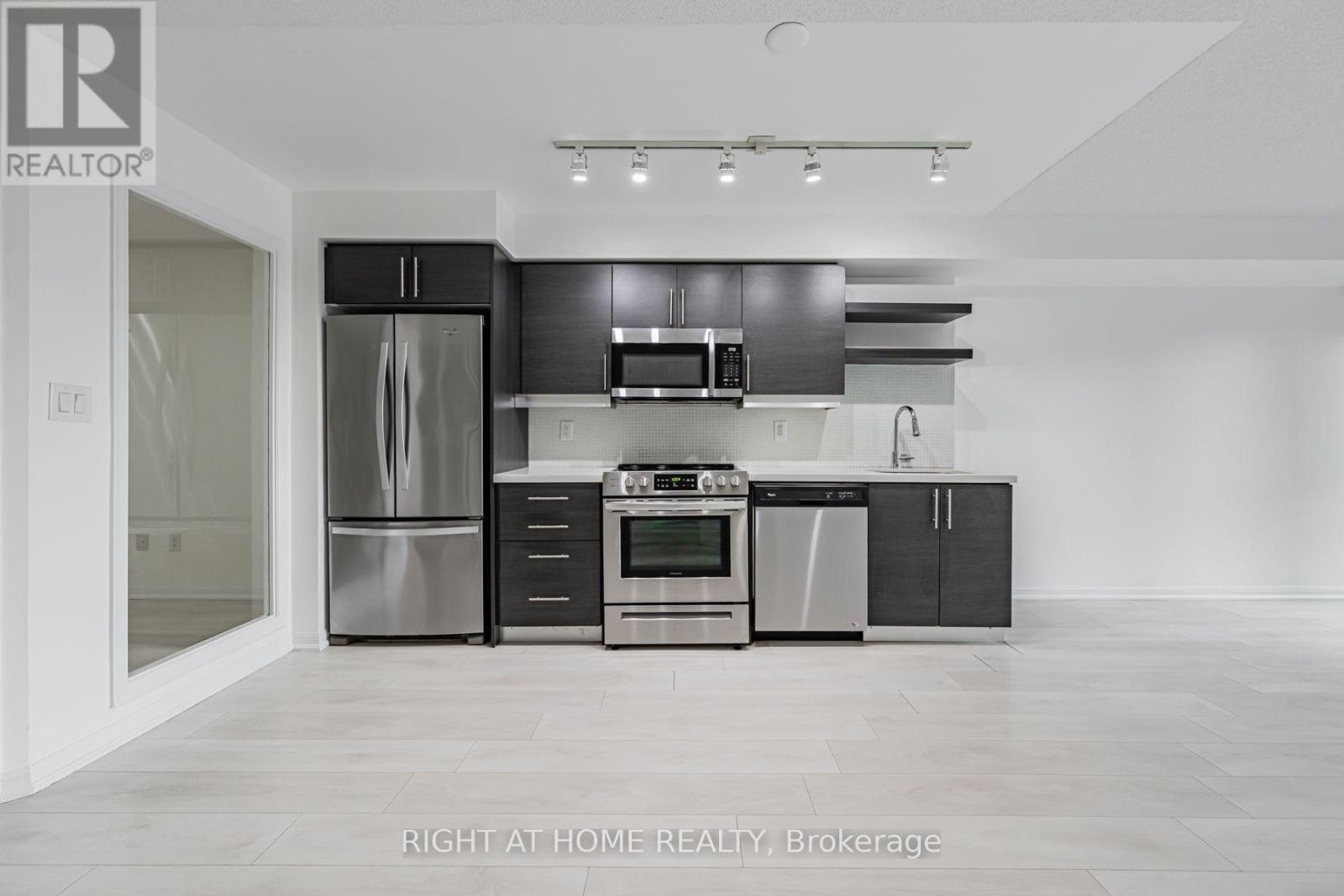 516 - 400 Adelaide Street E, Toronto, Ontario  M5A 4S3 - Photo 4 - C13594240