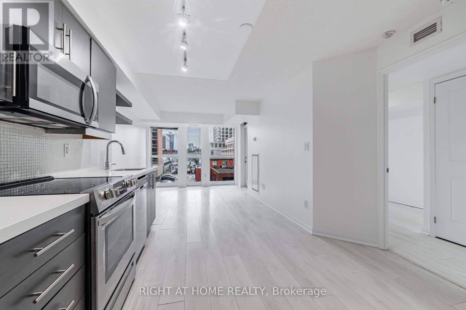 516 - 400 Adelaide Street E, Toronto, Ontario  M5A 4S3 - Photo 6 - C13594240