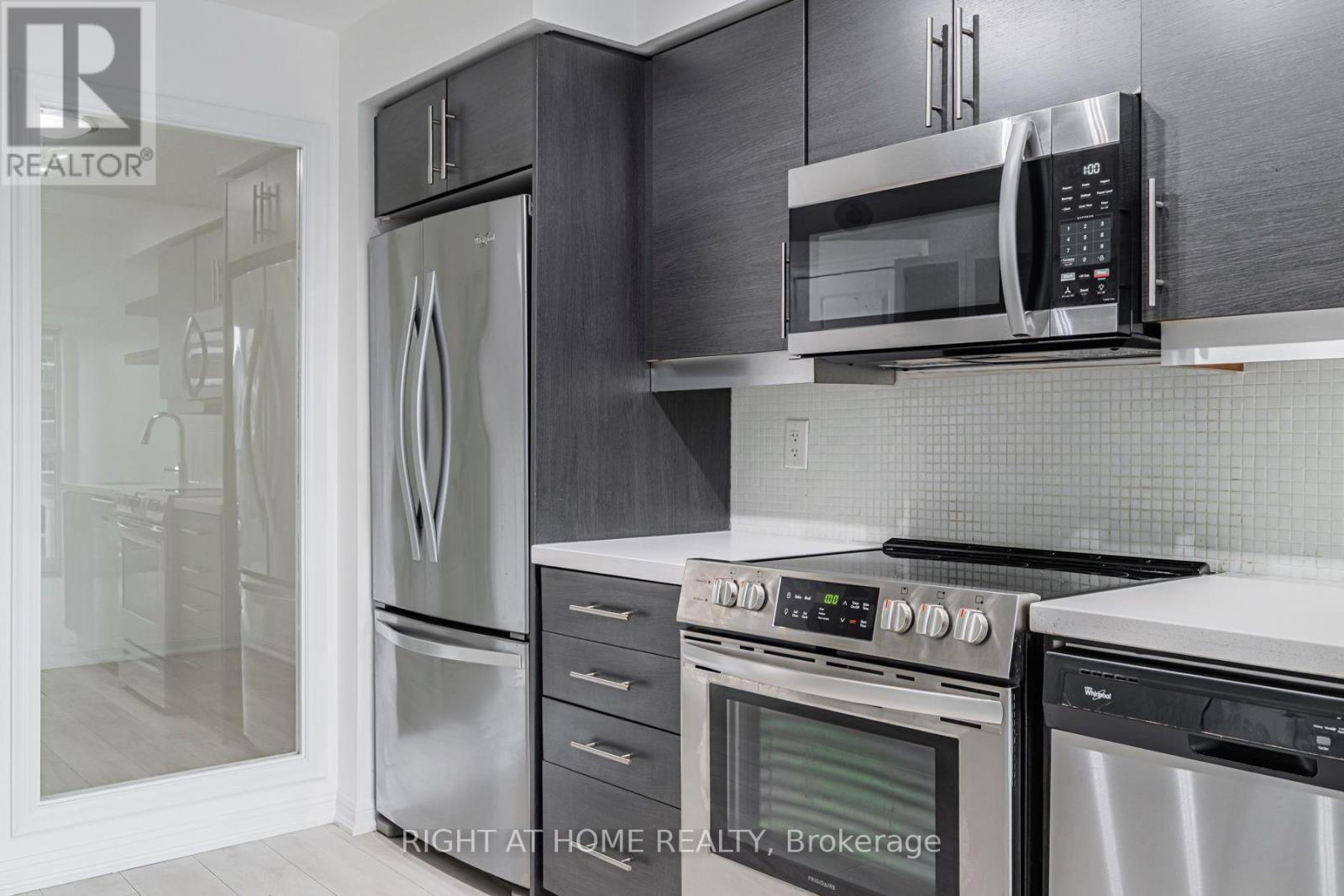 516 - 400 Adelaide Street E, Toronto, Ontario  M5A 4S3 - Photo 8 - C13594240