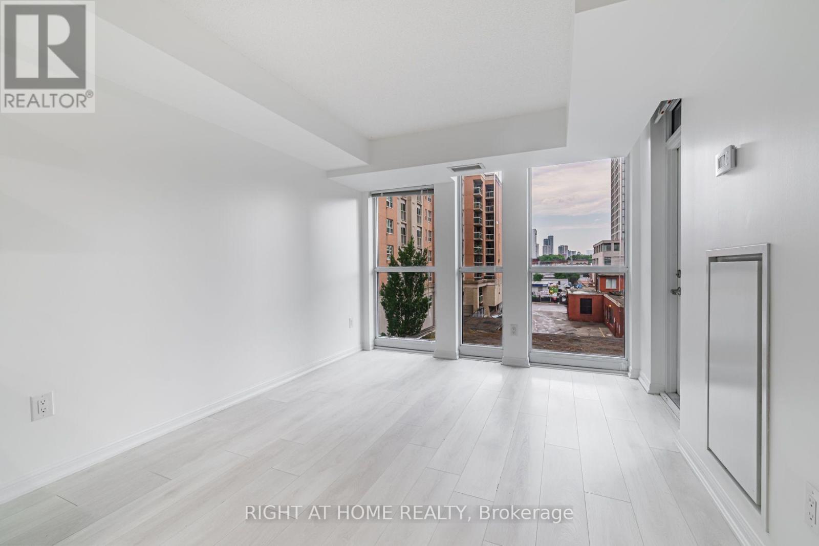 516 - 400 Adelaide Street E, Toronto, Ontario  M5A 4S3 - Photo 9 - C13594240