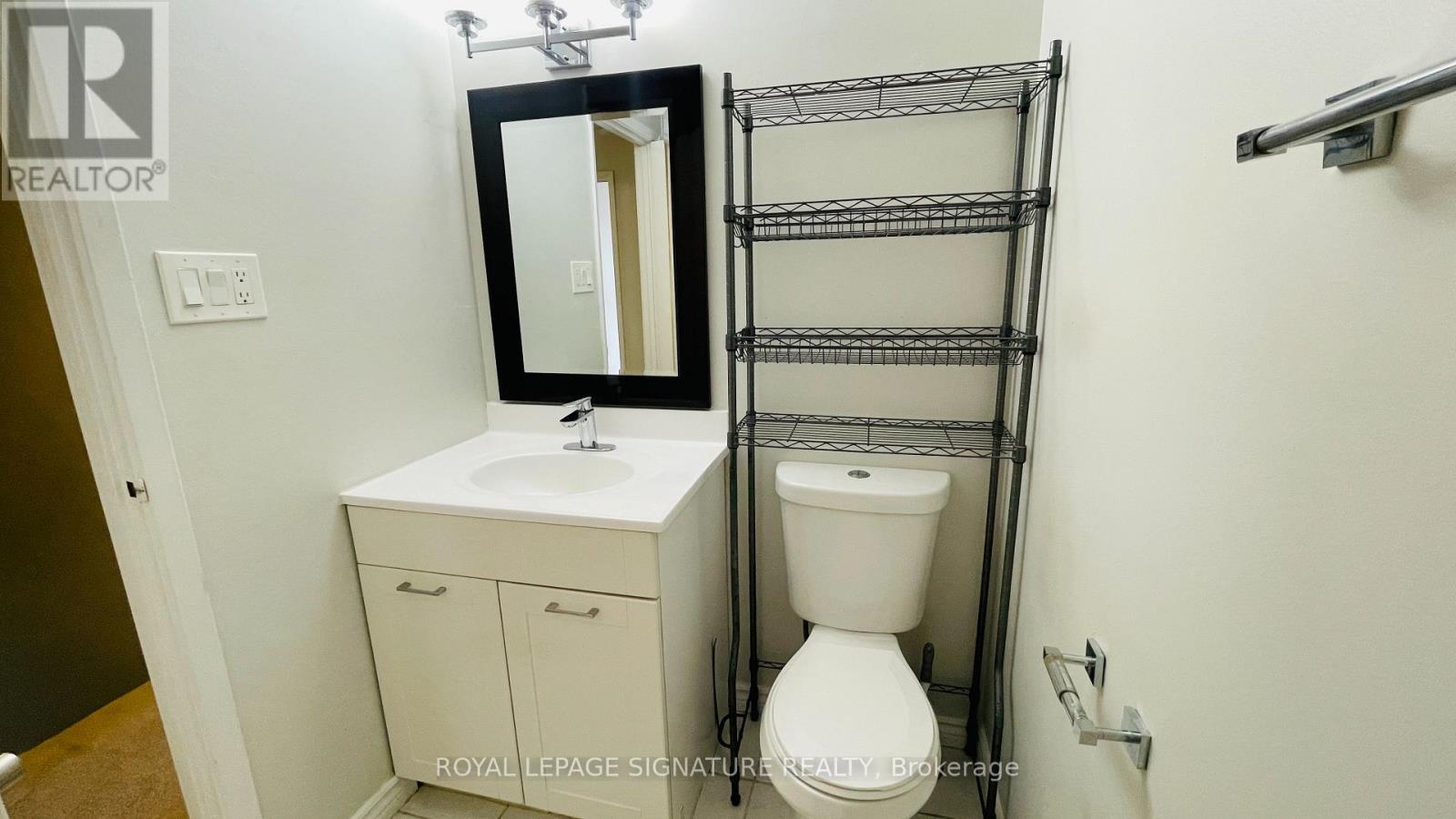 75 (Upper) - 1100 Oxford Street, Oshawa (Lakeview), Ontario  L1J 6G4 - Photo 11 - E13594062