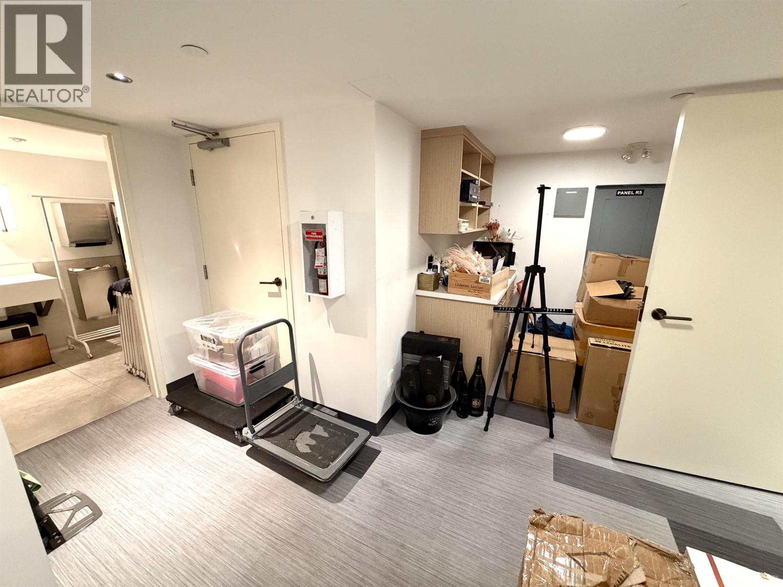 Listing image 14