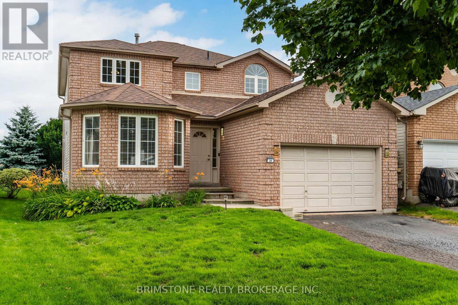 28 Selkirk Crescent, Barrie, Ontario  L4N 8G2 - Photo 1 - S13594052