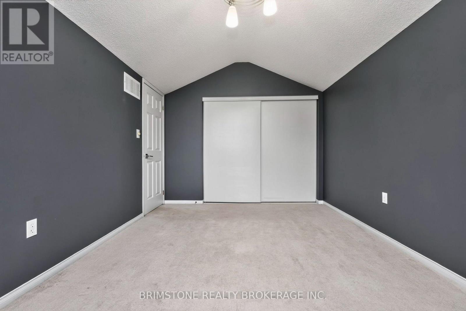 28 Selkirk Crescent, Barrie, Ontario  L4N 8G2 - Photo 26 - S13594052