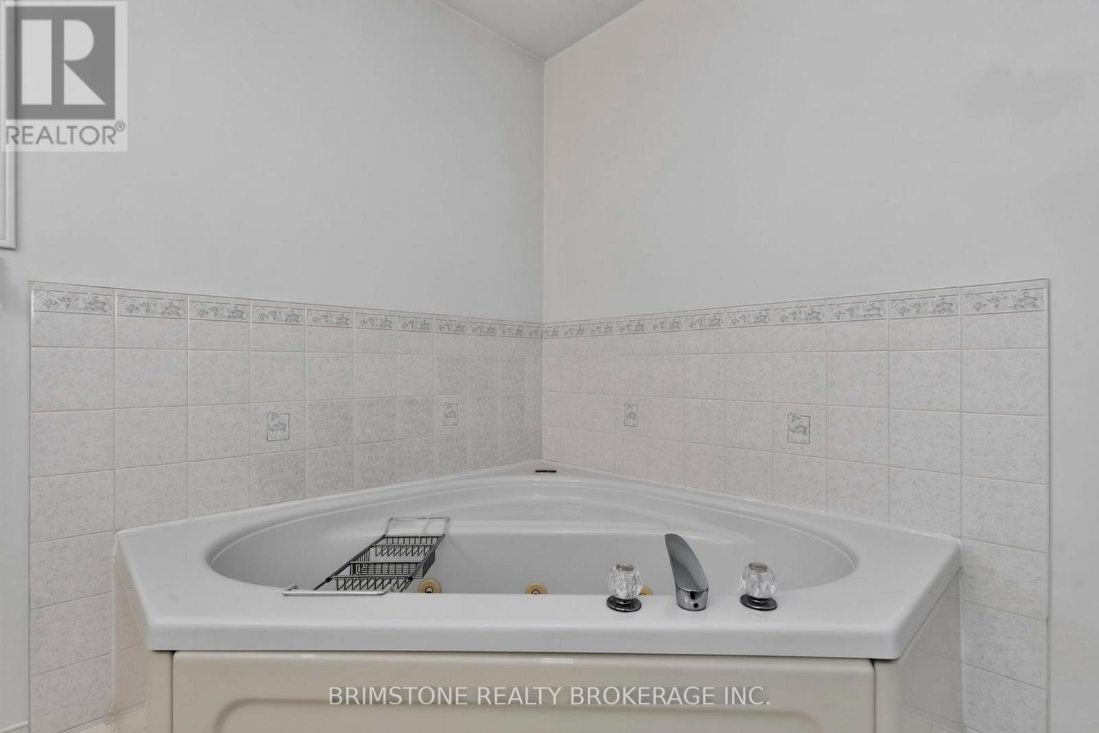 28 Selkirk Crescent, Barrie, Ontario  L4N 8G2 - Photo 35 - S13594052
