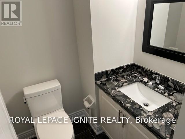 14 Porter Creek Hollow, Brampton (Credit Valley), Ontario  L6Y 3A8 - Photo 4 - W13594126