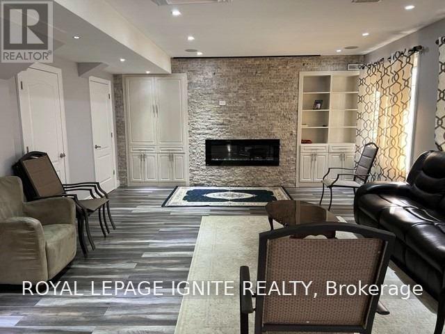14 Porter Creek Hollow, Brampton (Credit Valley), Ontario  L6Y 3A8 - Photo 5 - W13594126
