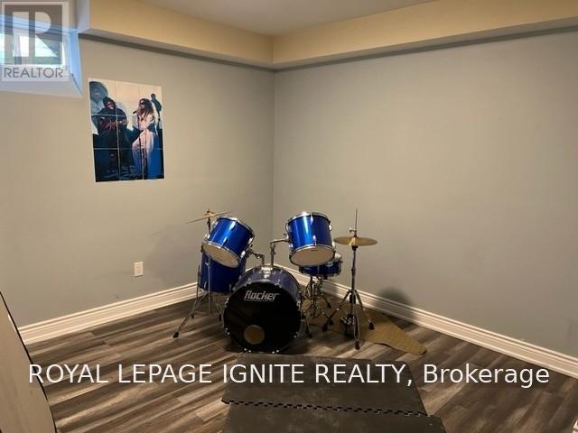 14 Porter Creek Hollow, Brampton (Credit Valley), Ontario  L6Y 3A8 - Photo 8 - W13594126