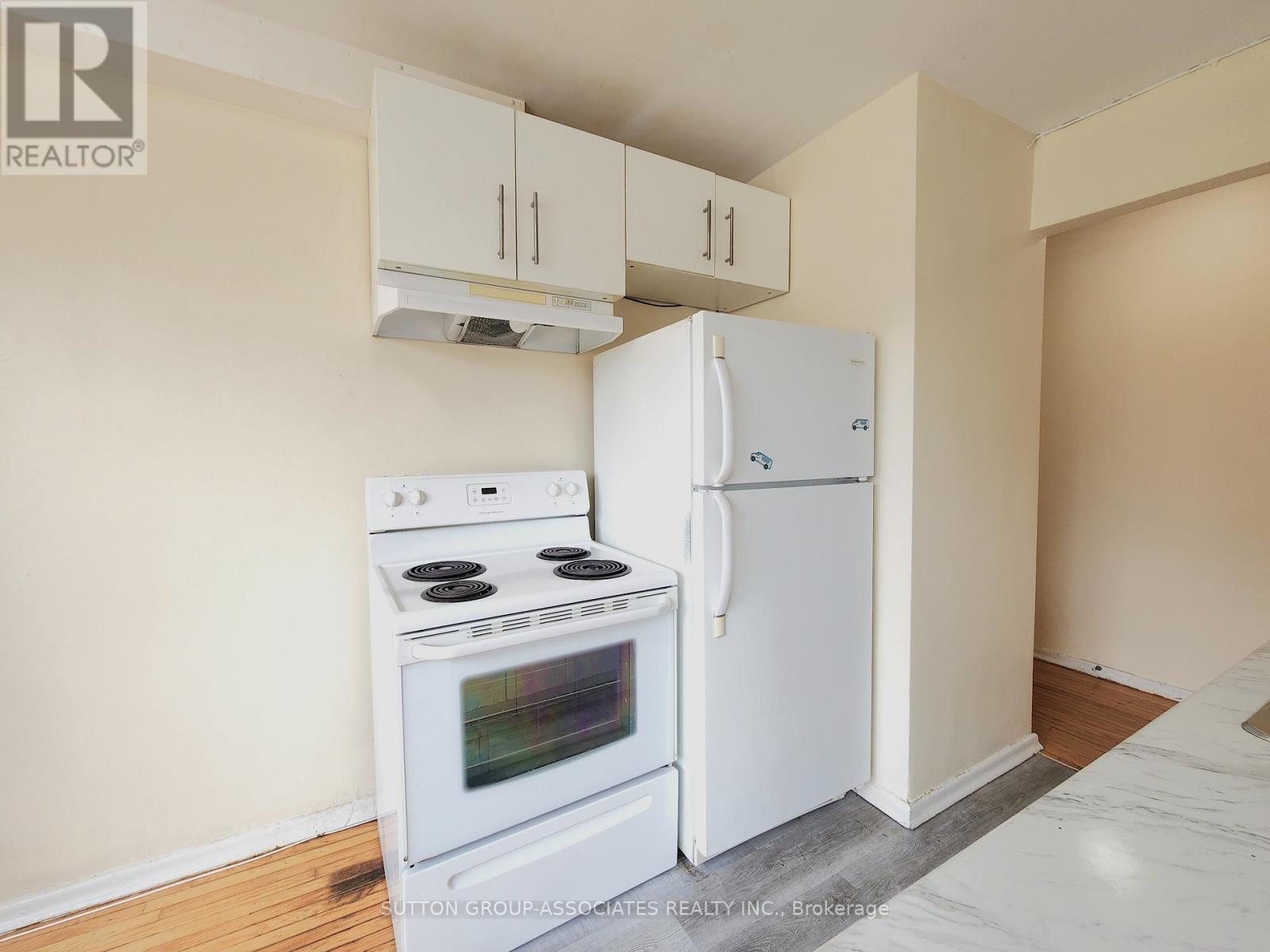 301 - 3 Greenbrook Drive, Toronto, Ontario  M6M 2J8 - Photo 6 - W13594182