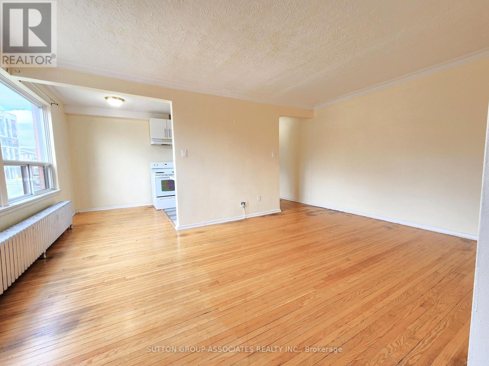 301 - 3 Greenbrook Drive, Toronto, Ontario  M6M 2J8 - Photo 9 - W13594182