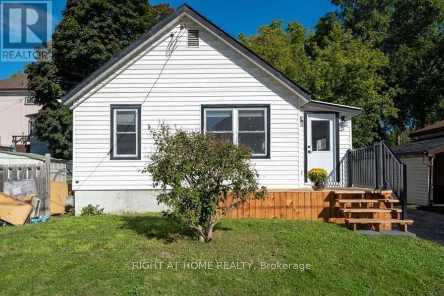 48 Ridley Street E, Belleville, Ontario  K8P 1Y4 - Photo 1 - X13594206