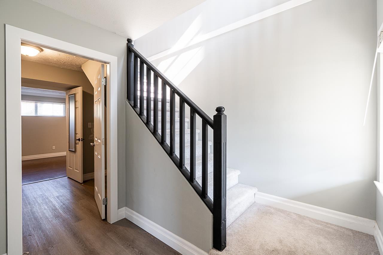 8282 Melburn Drive, Mission, British Columbia  V2V 7H3 - Photo 24 - R3134679