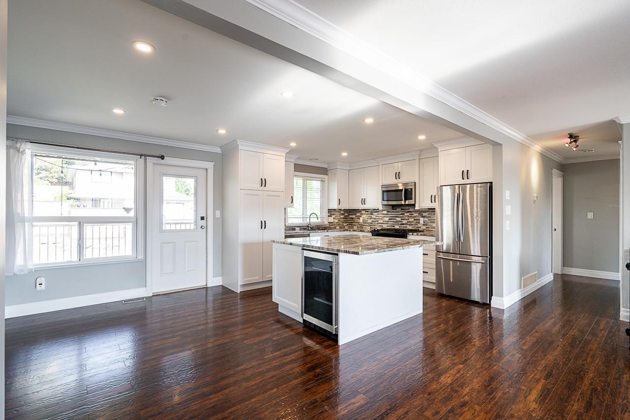 8282 Melburn Drive, Mission, British Columbia  V2V 7H3 - Photo 10 - R3134679