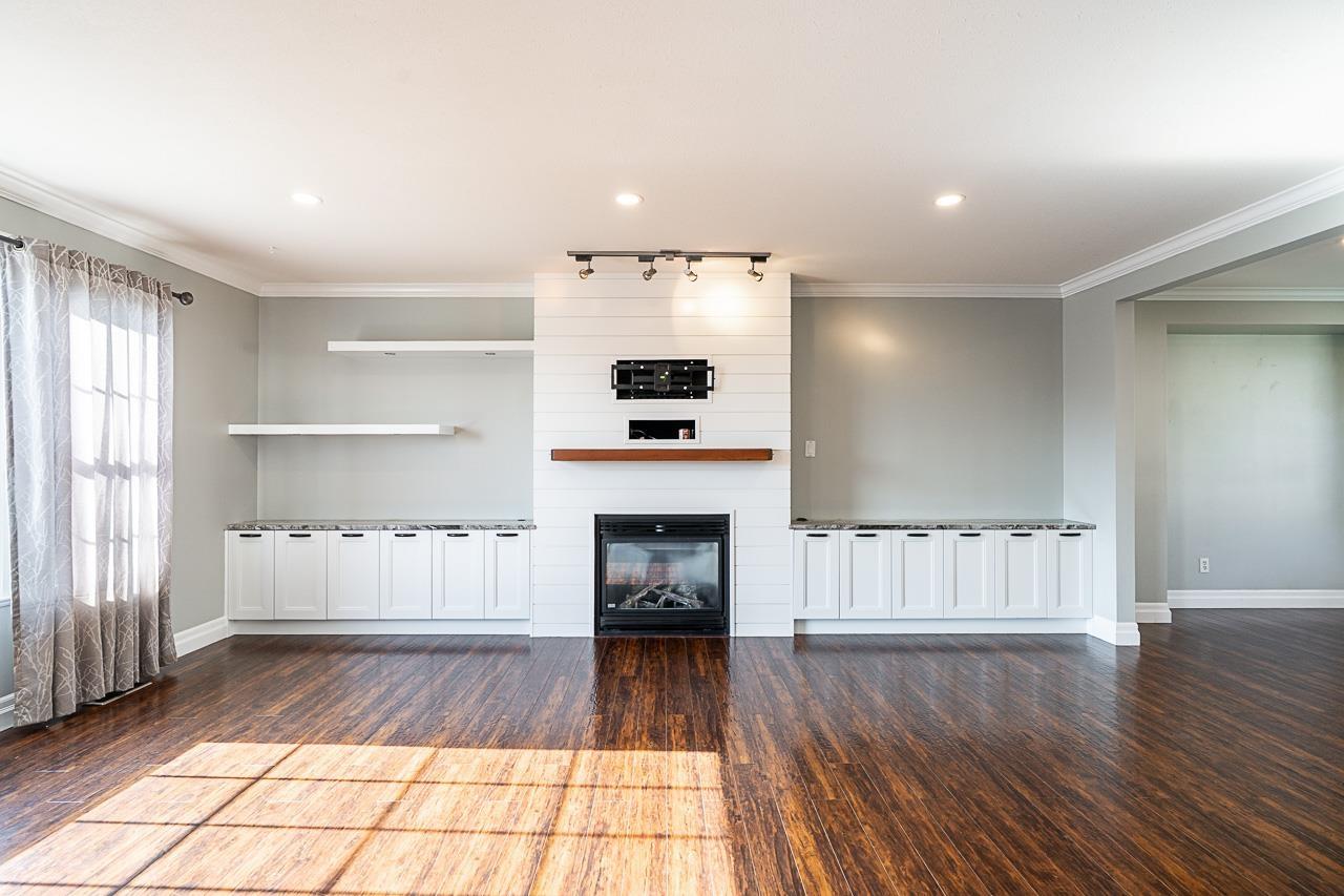 8282 Melburn Drive, Mission, British Columbia  V2V 7H3 - Photo 7 - R3134679
