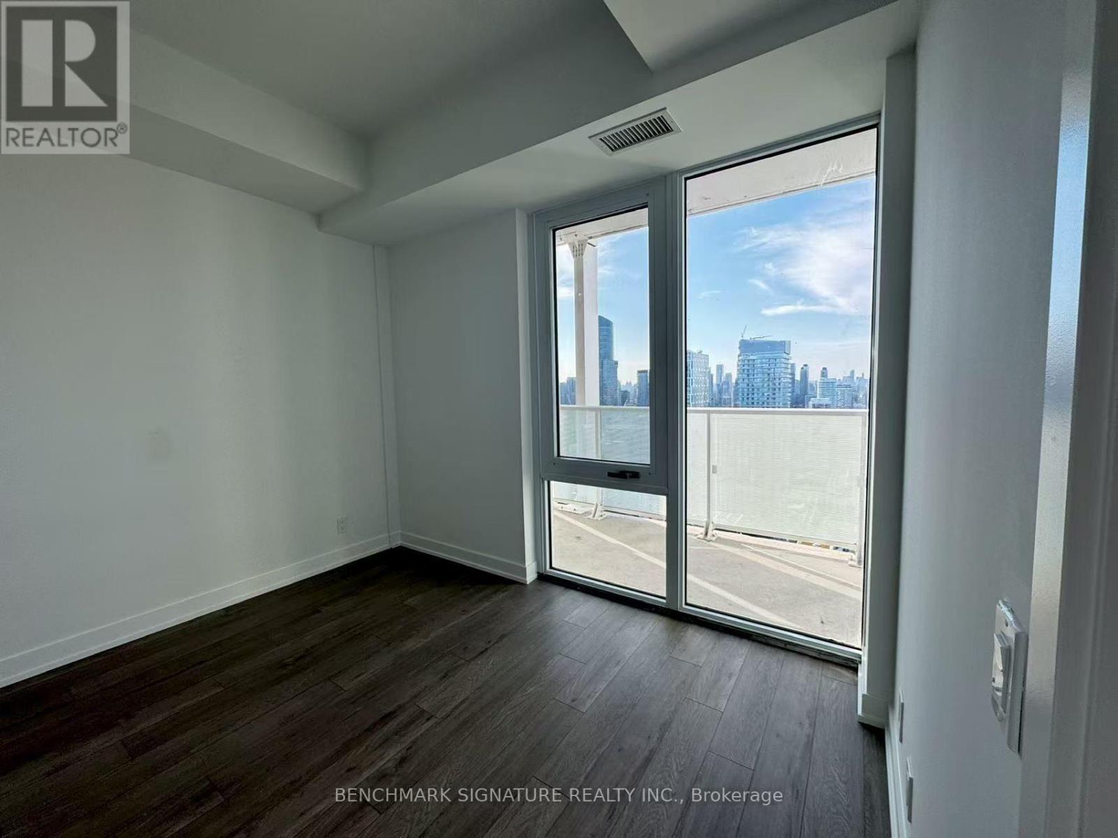 5312 - 88 Queen Street E, Toronto, Ontario  M5C 0B6 - Photo 4 - C13594264