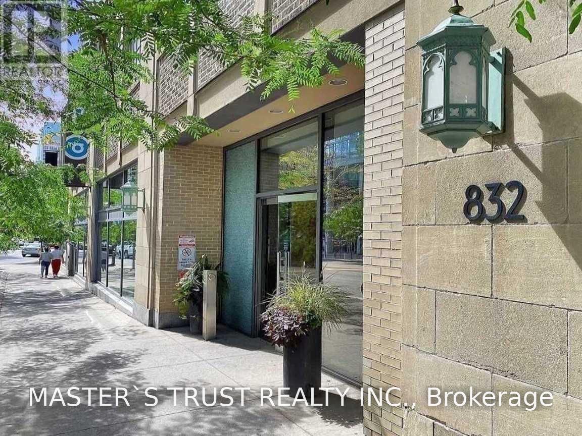 2004 - 832 Bay Street, Toronto (Bay Street Corridor), Ontario  M5S 1Z6 - Photo 8 - C13594288