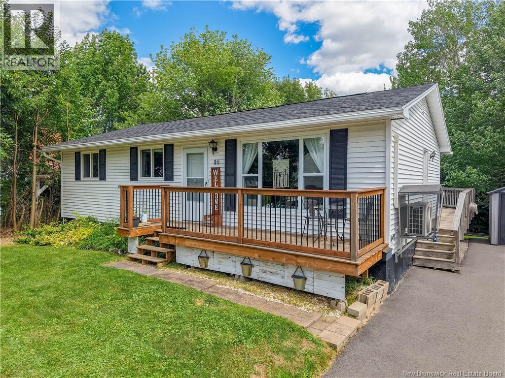 90 Bliss Street, Fredericton, New Brunswick  E3B 5S9 - Photo 2 - NB144556