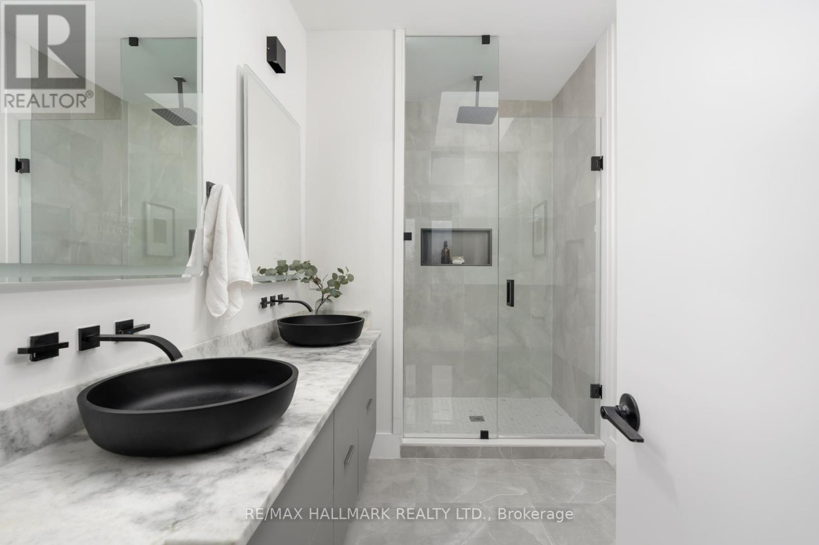 167 Sammon Avenue, Toronto, Ontario  M4J 1Z1 - Photo 24 - E13594360