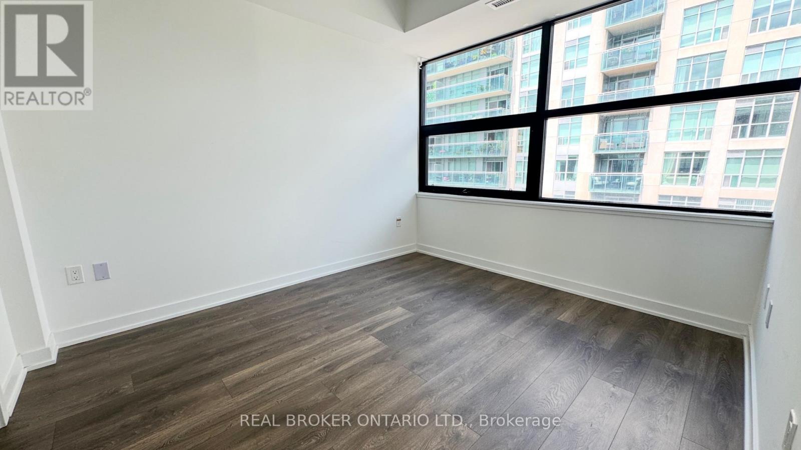 416 B - 1604 Charles Street, Whitby, Ontario  L1N 0P2 - Photo 7 - E13594368