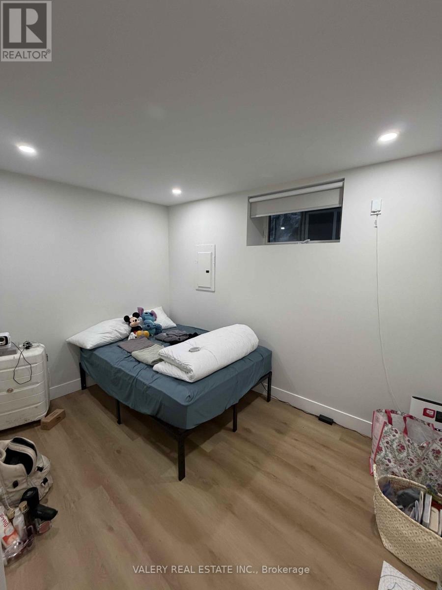 Lower - 1502 Dufferin Street, Toronto, Ontario  M6H 3L4 - Photo 10 - W13594332