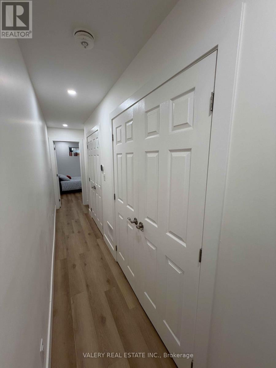 Lower - 1502 Dufferin Street, Toronto, Ontario  M6H 3L4 - Photo 12 - W13594332