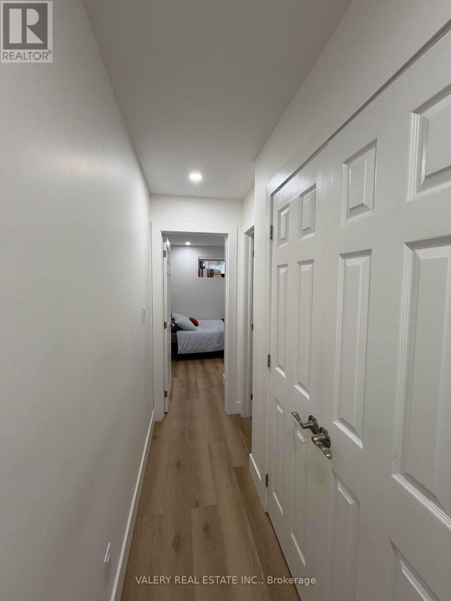 Lower - 1502 Dufferin Street, Toronto, Ontario  M6H 3L4 - Photo 14 - W13594332