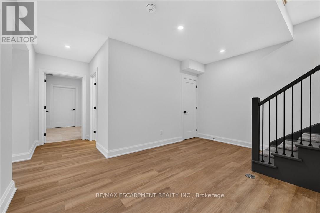 1376 Mineral Springs Road, Hamilton, Ontario  L9H 5E3 - Photo 31 - X13594324