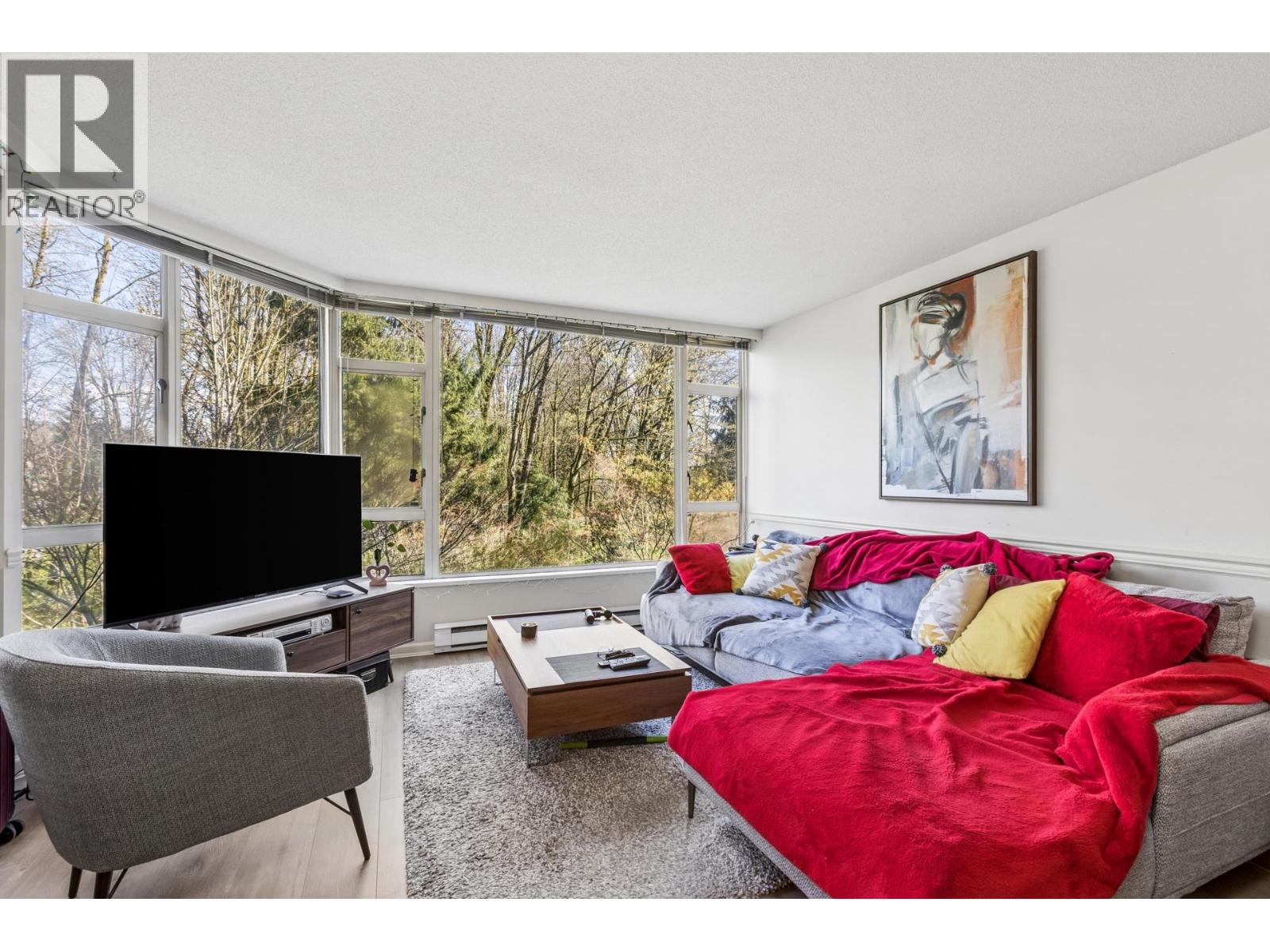 308 1327 E Keith Road, North Vancouver, British Columbia  V7J 3T5 - Photo 3 - R3109336
