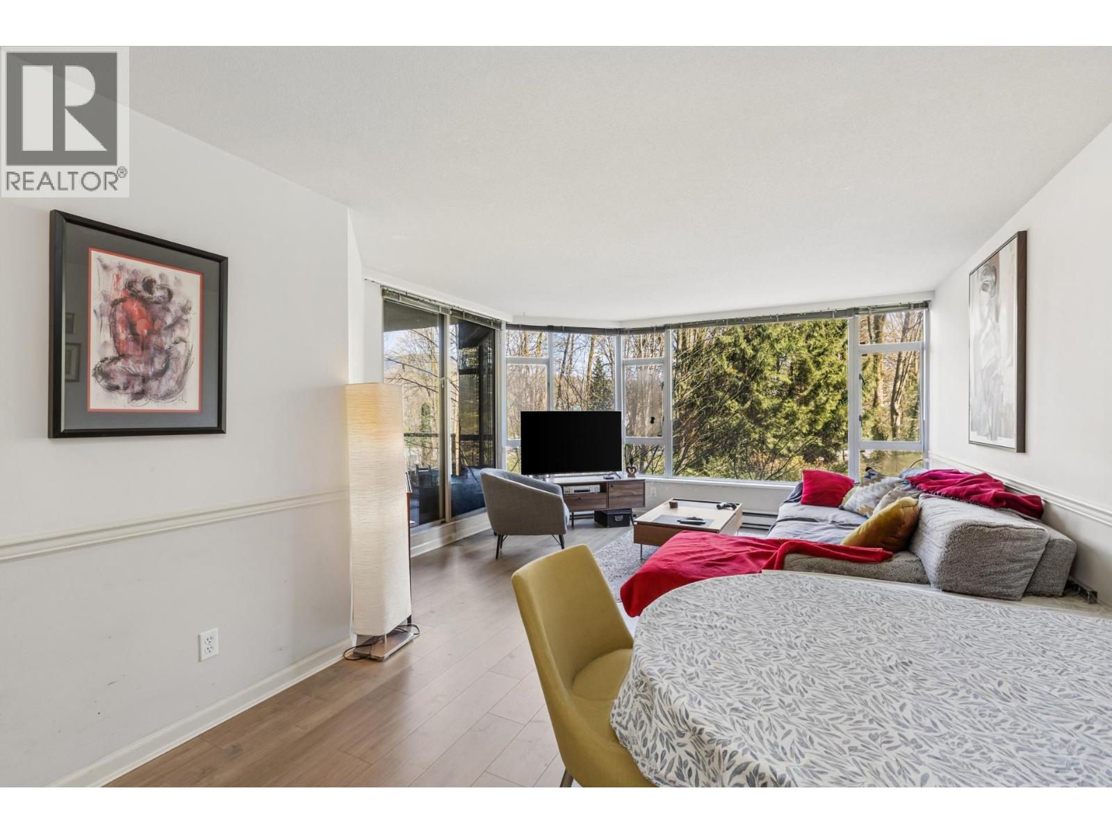 308 1327 E Keith Road, North Vancouver, British Columbia  V7J 3T5 - Photo 8 - R3109336