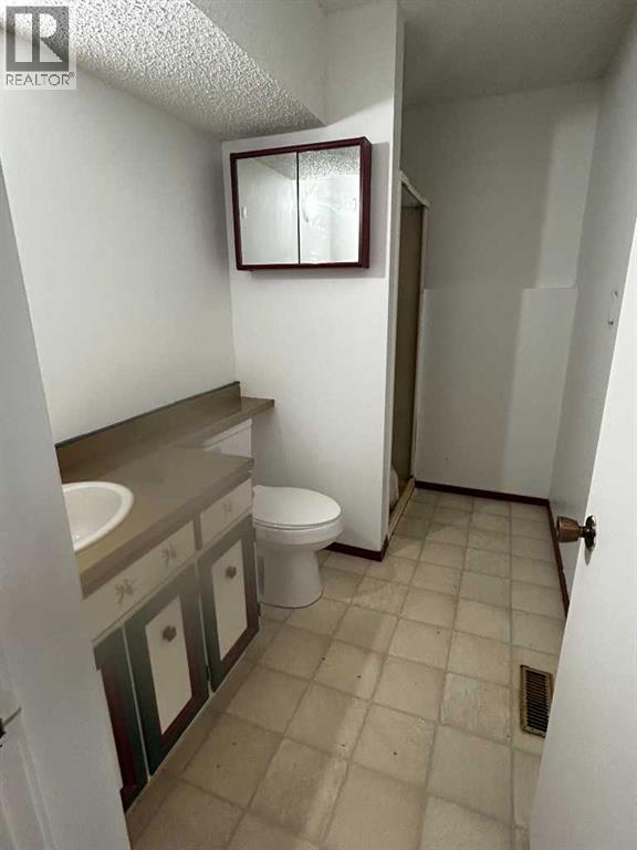 78 Pensacola Court W, Lethbridge, Alberta  T1K 4R6 - Photo 27 - A2307815