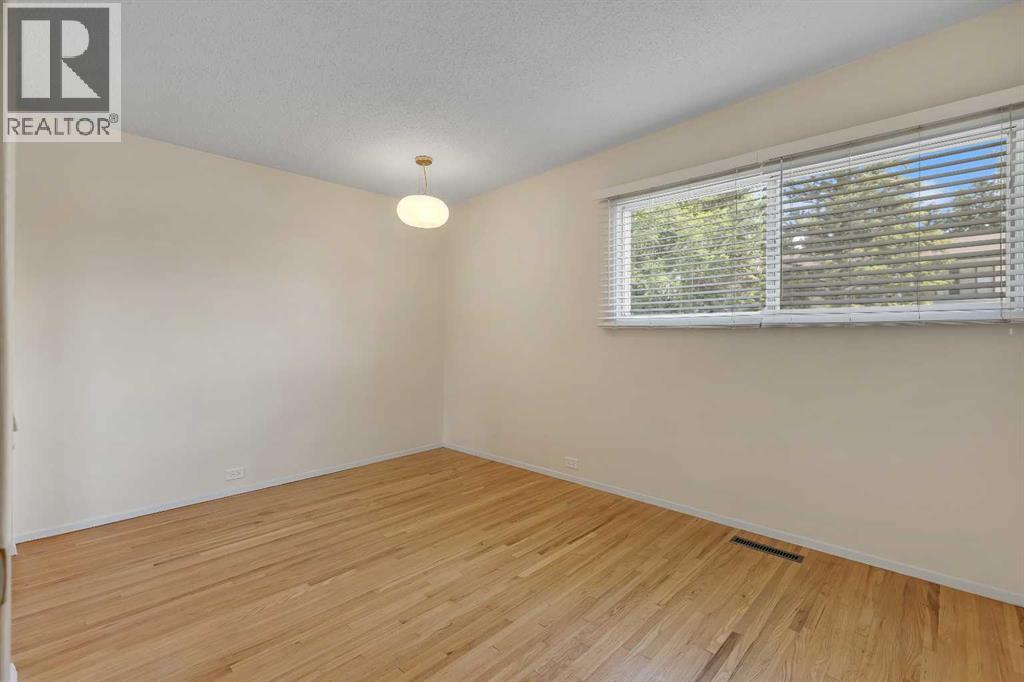 3415 Benton Drive NW, Calgary, Alberta  T2L 1W7 - Photo 16 - A2328713