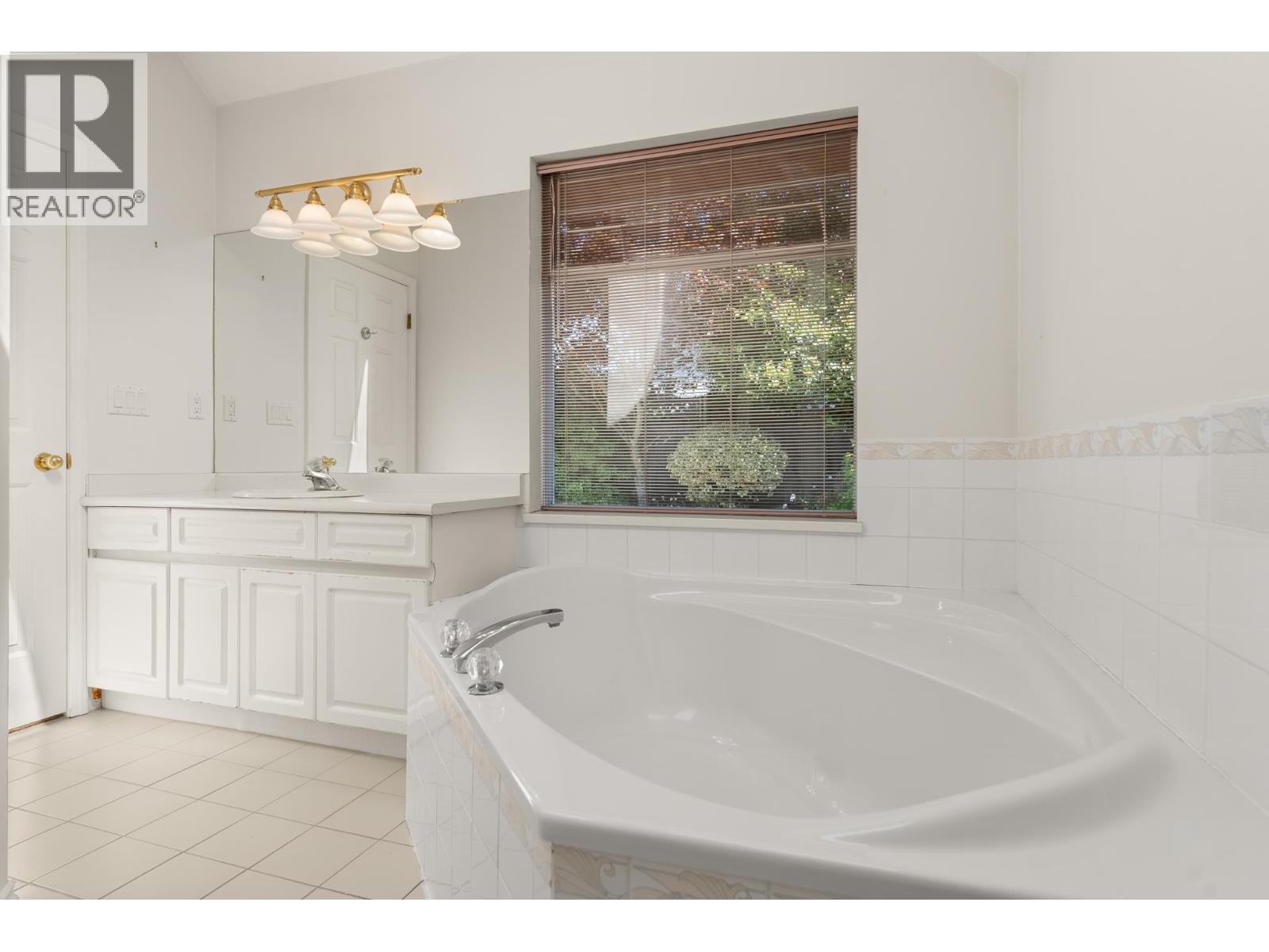 5265 Augusta Place, Delta, British Columbia  V4M 4E1 - Photo 21 - R3148634