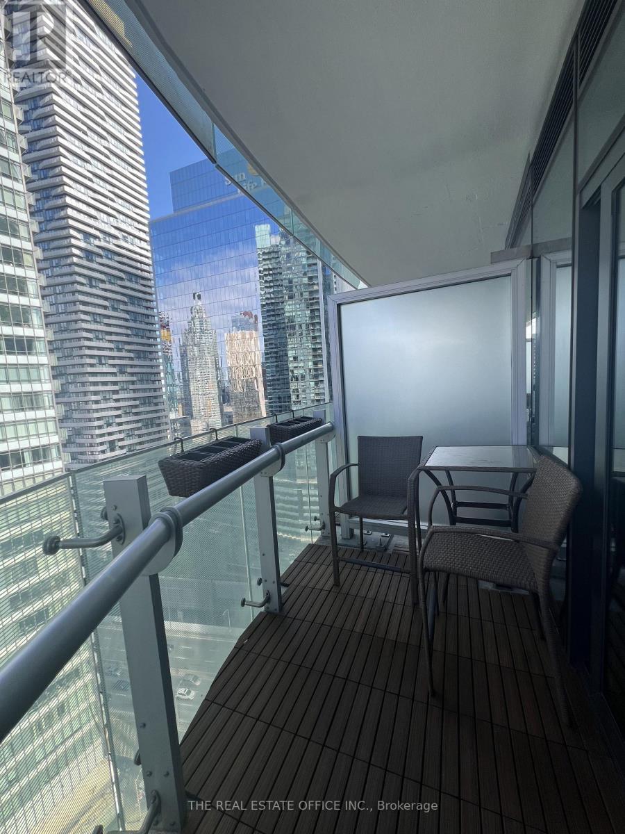 14 York Street, Toronto, Ontario  M5J 2Z2 - Photo 13 - C13594384
