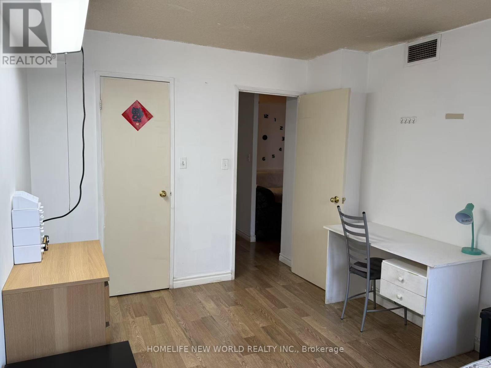 1003 - 633 Bay Street, Toronto, Ontario  M5G 2G4 - Photo 15 - C13594458