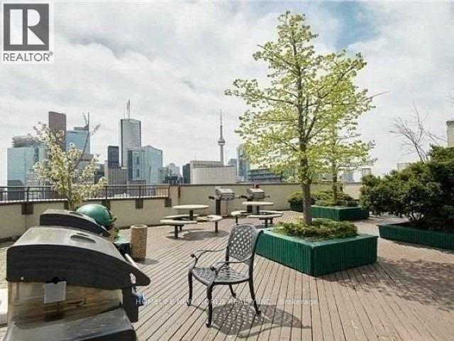 1003 - 633 Bay Street, Toronto, Ontario  M5G 2G4 - Photo 5 - C13594458