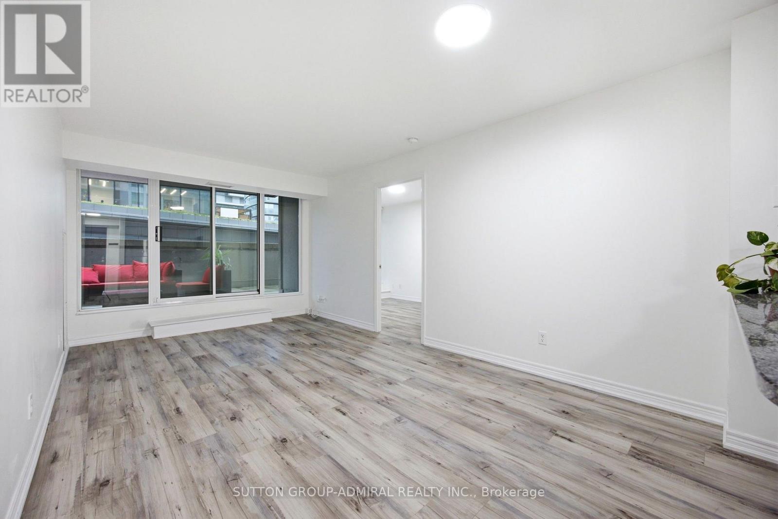 309 - 30 Grand Trunk Crescent, Toronto, Ontario  M5J 3A4 - Photo 6 - C13594604