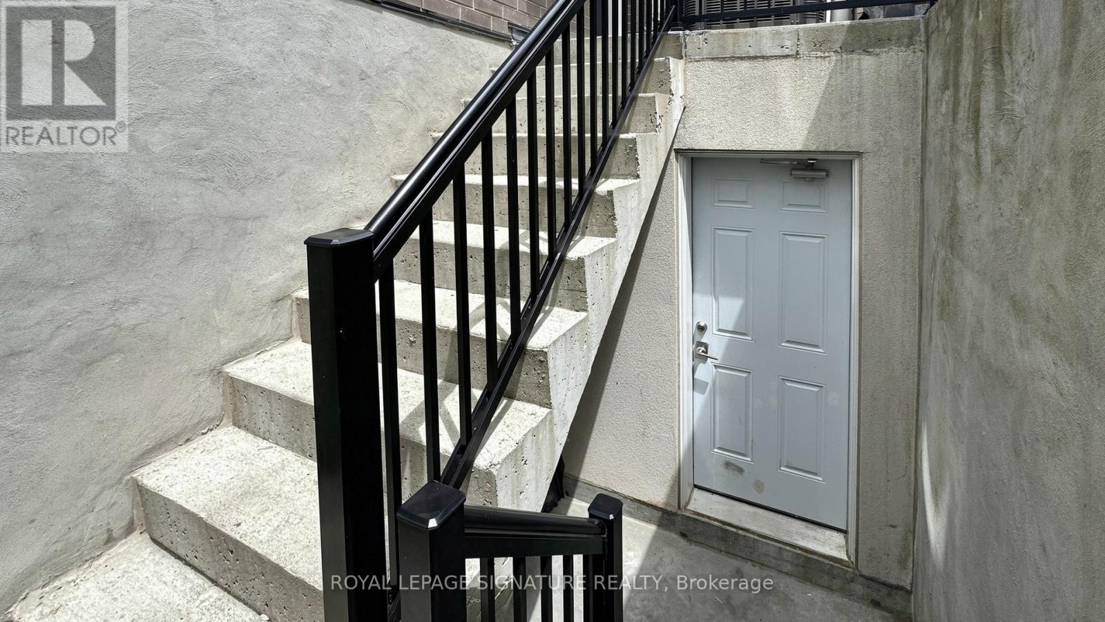 10 - 35 Heron Park Place, Toronto, Ontario  M1E 0B8 - Photo 35 - E13594386