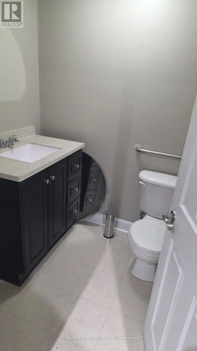 4 - 677 Marksbury Road, Pickering, Ontario  L1W 2T3 - Photo 12 - E13594448
