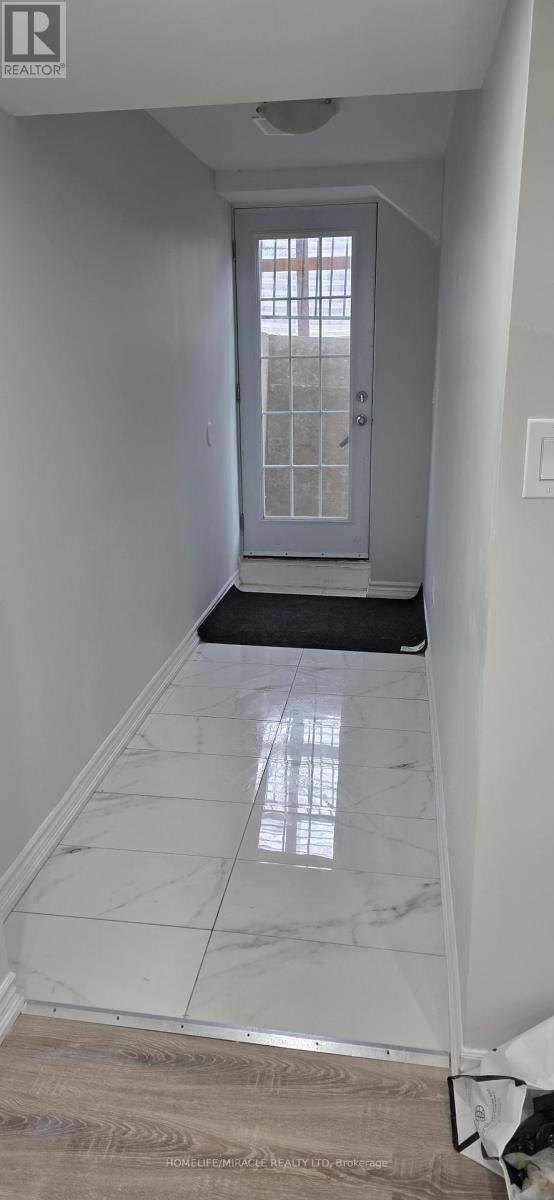 163 Seasons Drive, Toronto, Ontario  M1X 2E2 - Photo 3 - E13594658
