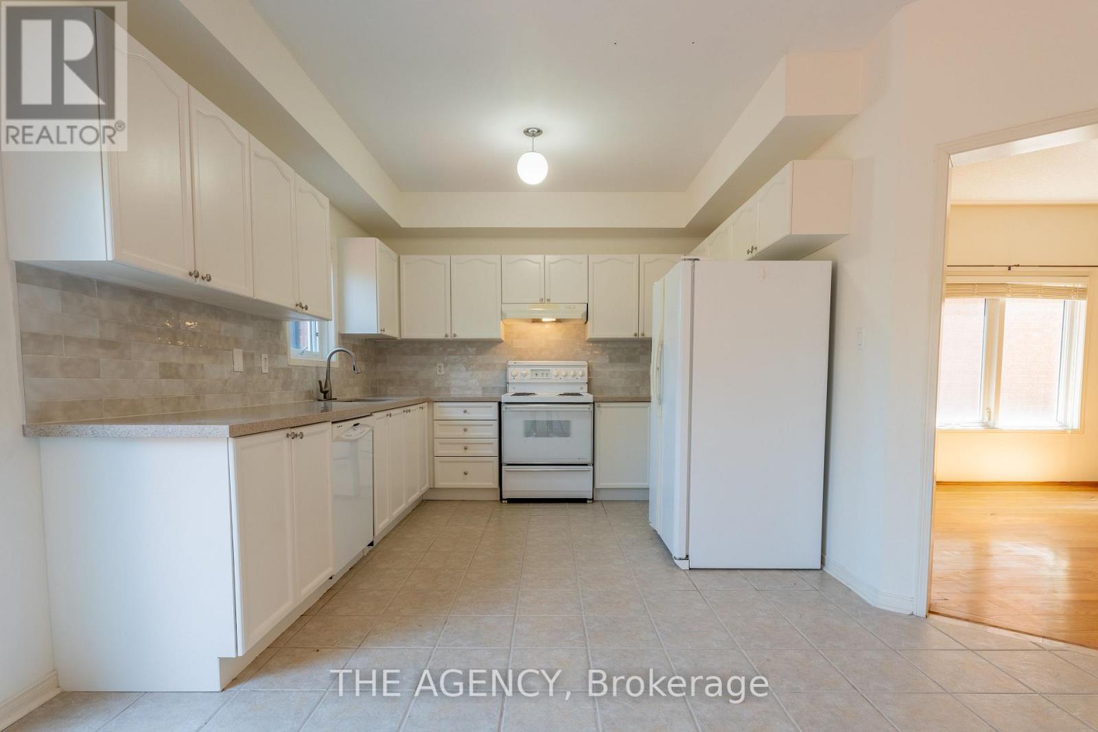 Upper - 45 Silvervalley Drive, Caledon, Ontario  L7E 2Y7 - Photo 13 - W13593880