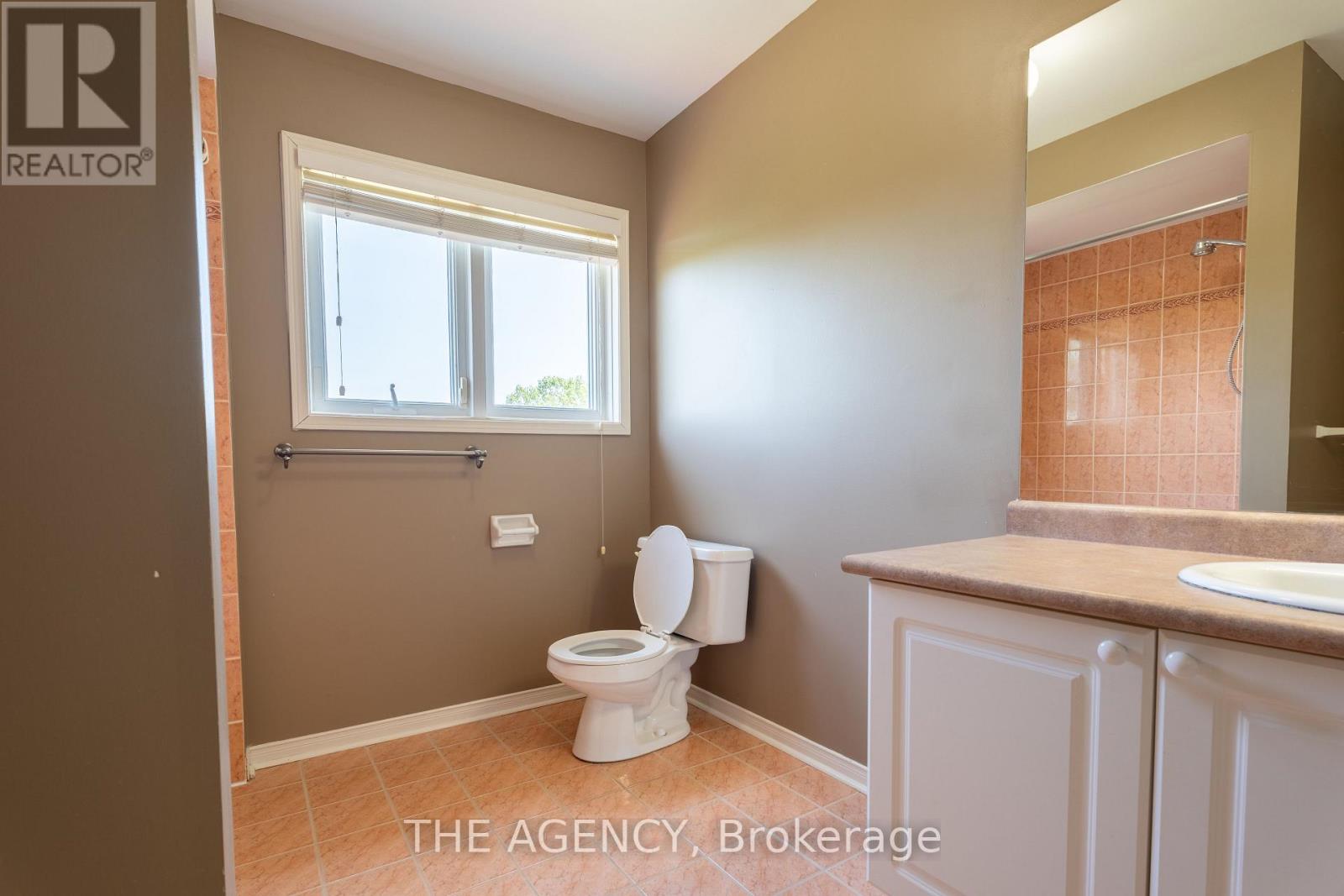 Upper - 45 Silvervalley Drive, Caledon, Ontario  L7E 2Y7 - Photo 31 - W13593880