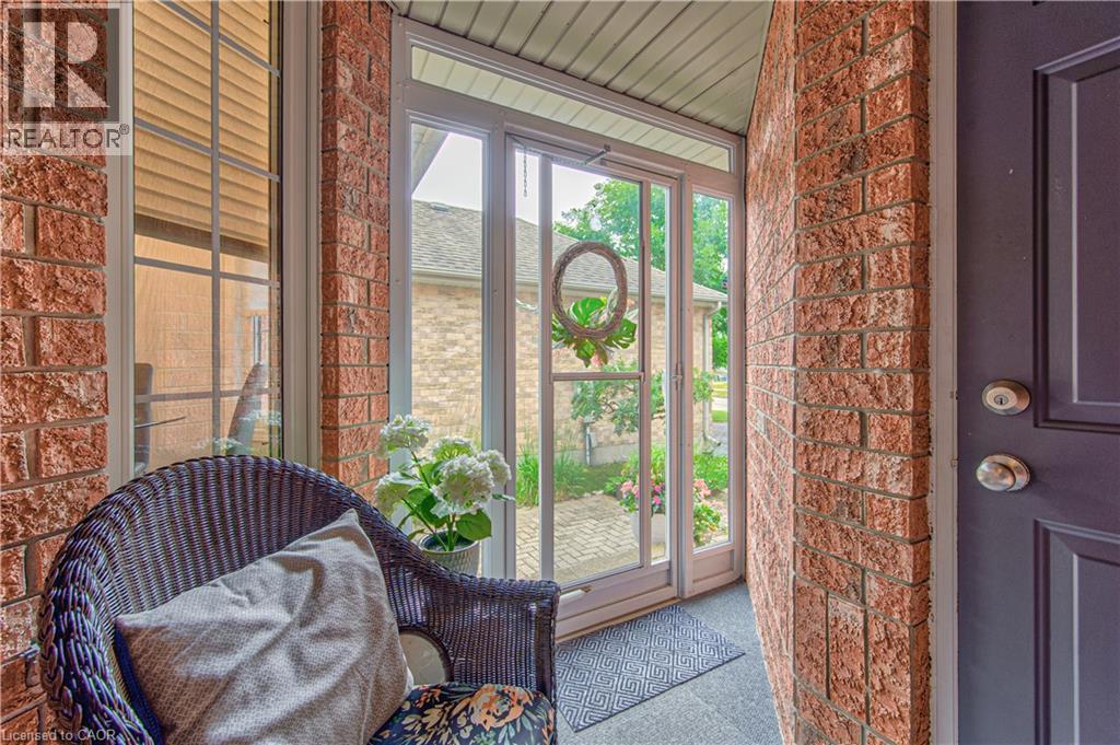 418 Sandbanks Crescent, Waterloo, Ontario  N2V 2H2 - Photo 7 - 40849912