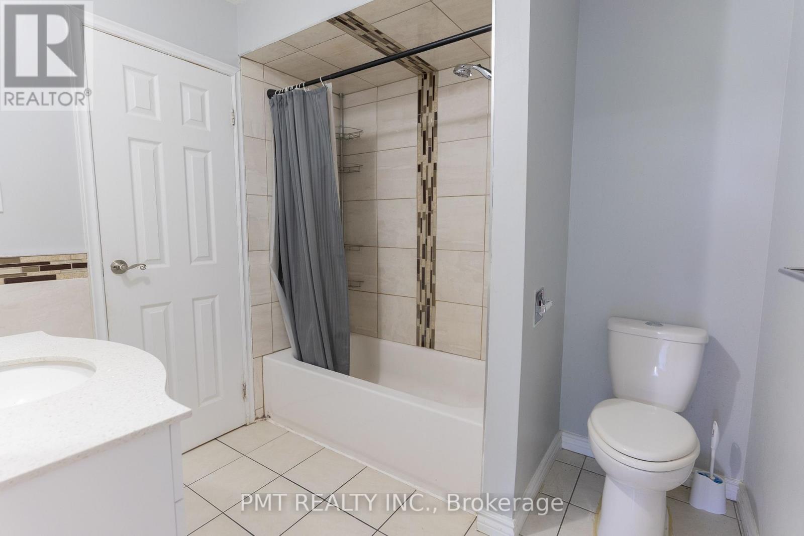 694 Carrying Place, Mississauga, Ontario  L5C 3W6 - Photo 11 - W13594538