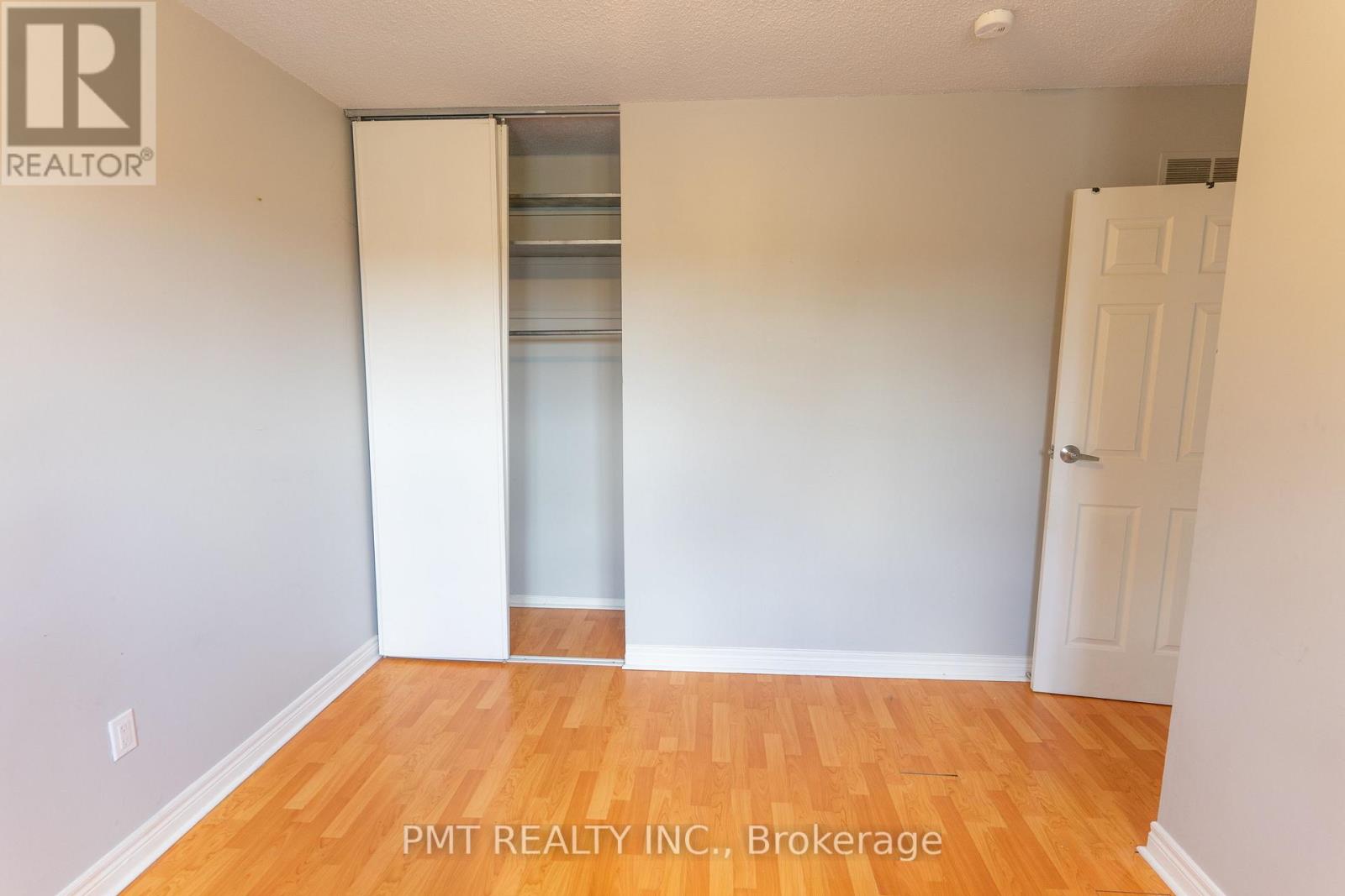 694 Carrying Place, Mississauga, Ontario  L5C 3W6 - Photo 13 - W13594538