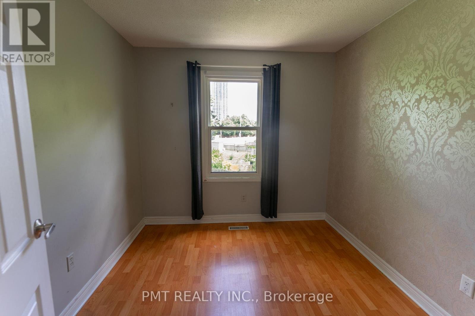 694 Carrying Place, Mississauga, Ontario  L5C 3W6 - Photo 14 - W13594538