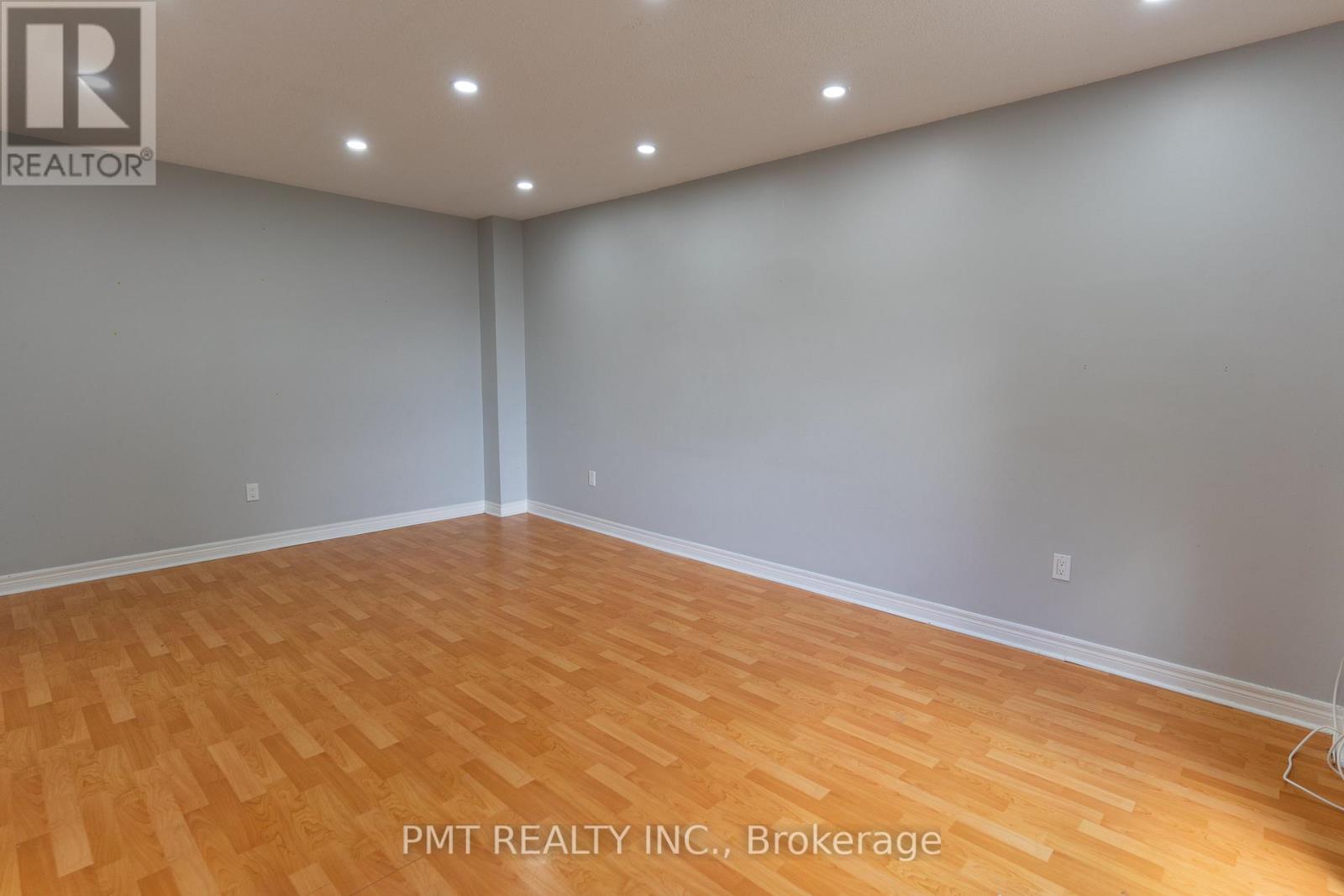 694 Carrying Place, Mississauga, Ontario  L5C 3W6 - Photo 6 - W13594538