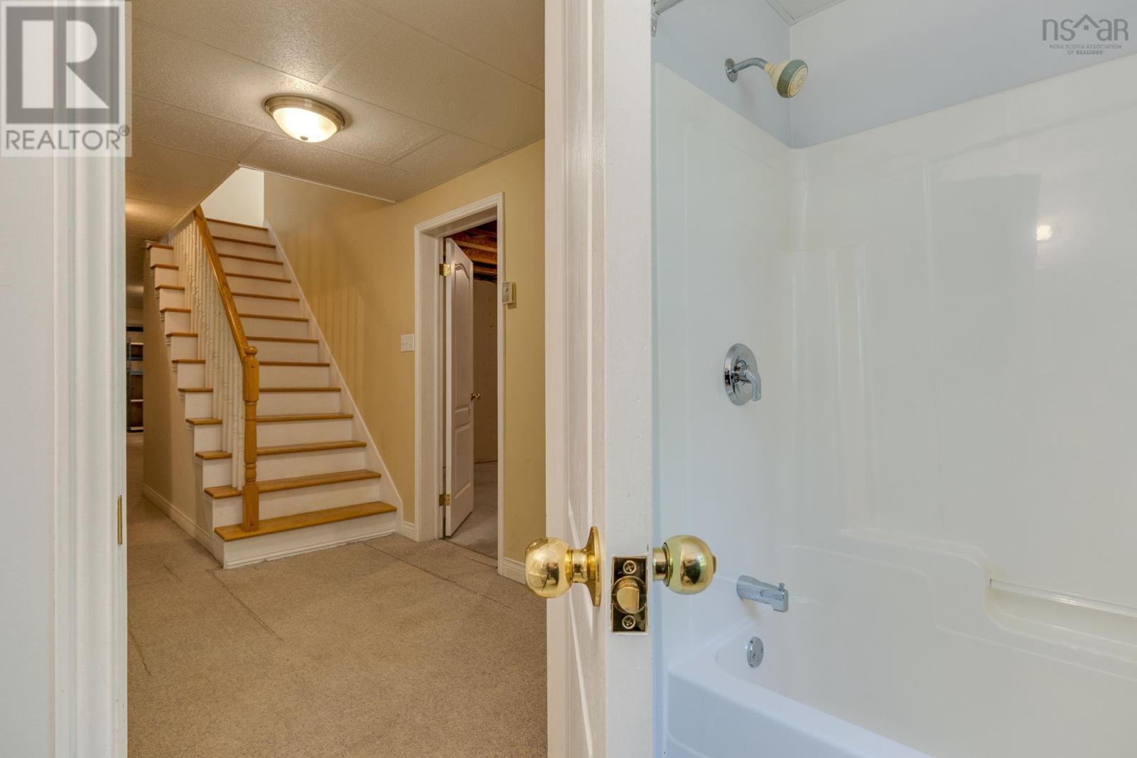 46 Blue Mountain Road, Hammonds Plains, Nova Scotia  B4B 1L1 - Photo 34 - 202618356