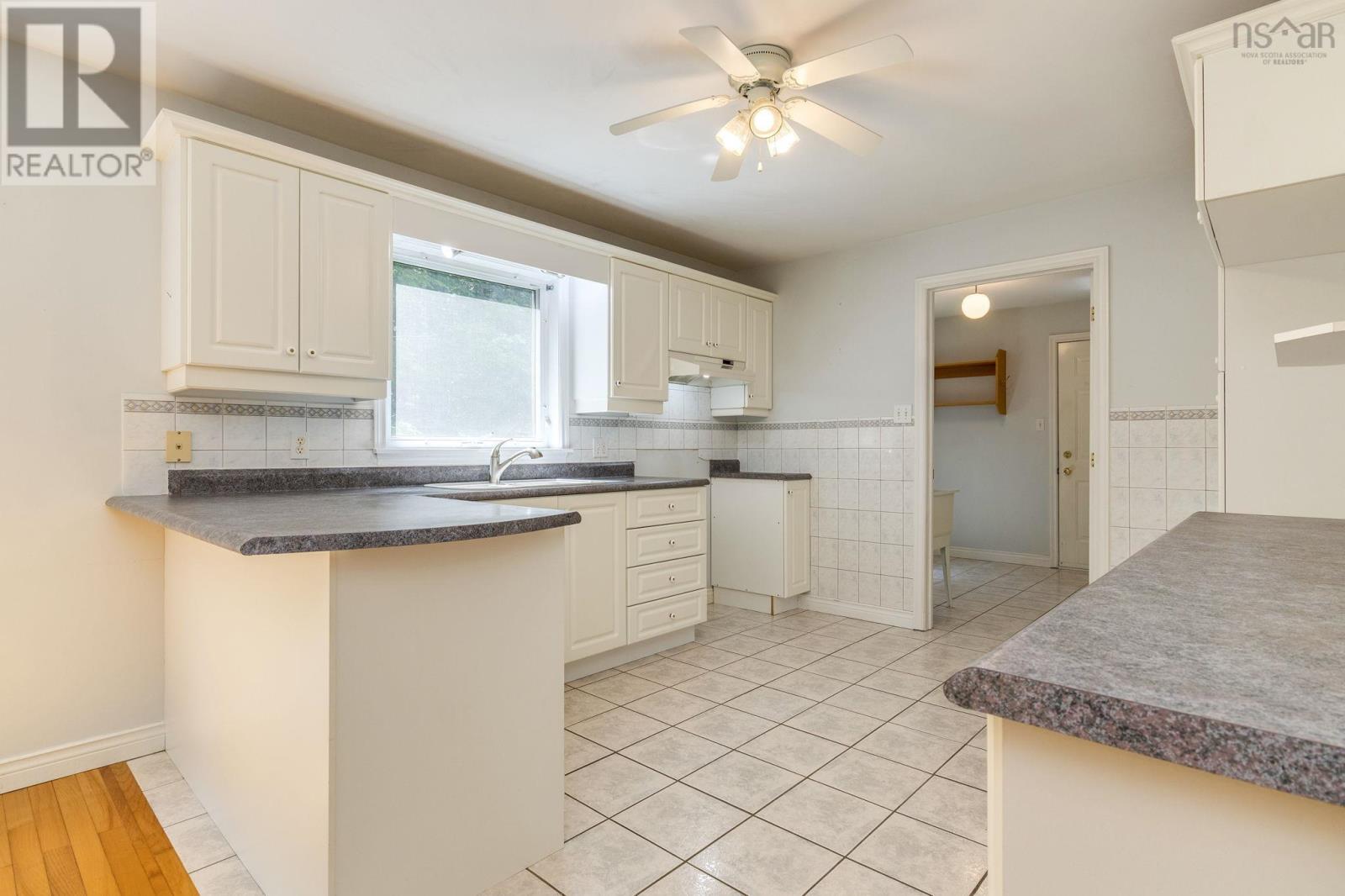 46 Blue Mountain Road, Hammonds Plains, Nova Scotia  B4B 1L1 - Photo 6 - 202618356