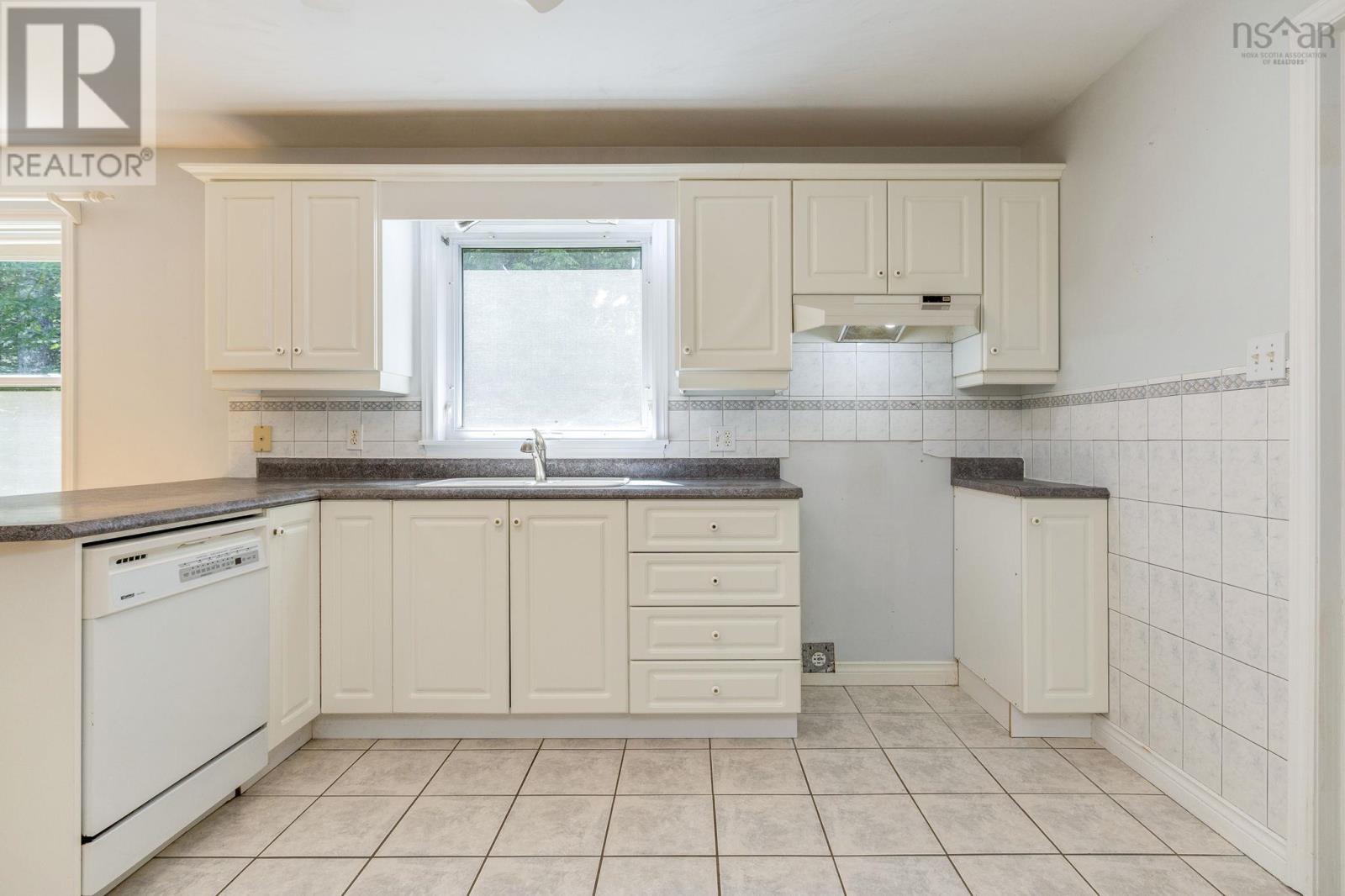 46 Blue Mountain Road, Hammonds Plains, Nova Scotia  B4B 1L1 - Photo 7 - 202618356