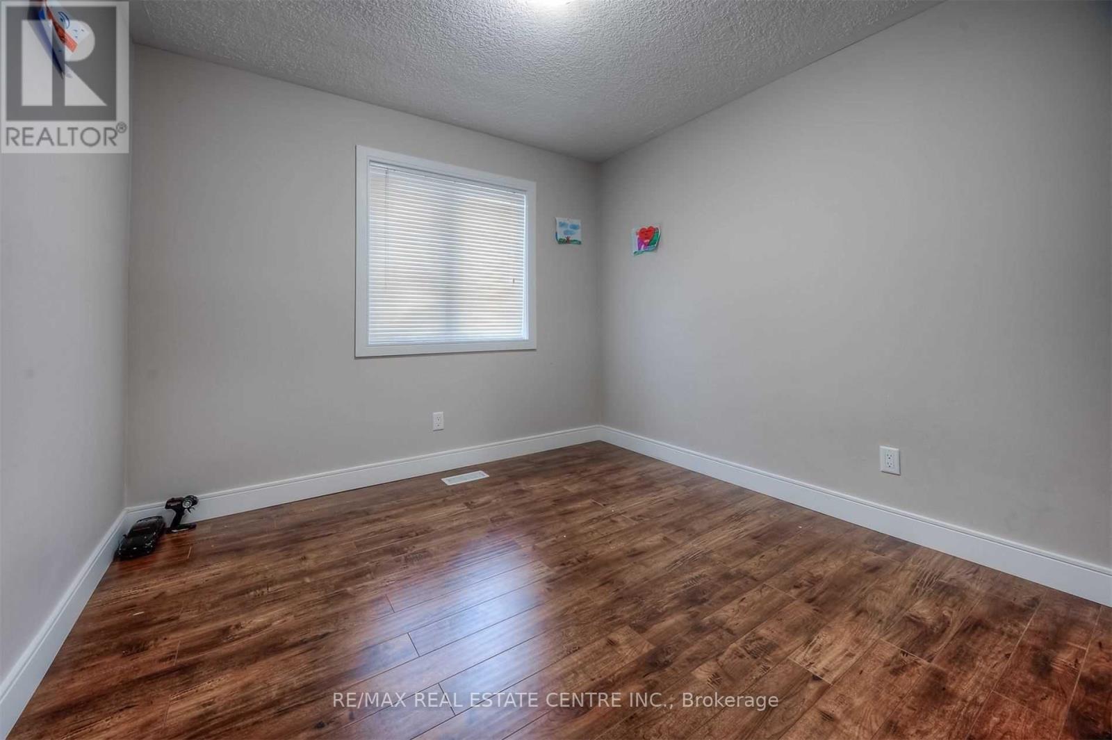 8 - 292 Falcon Drive, Woodstock, Ontario  N4T 0C1 - Photo 10 - X13592900